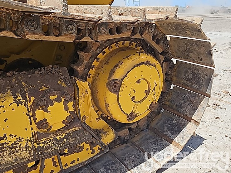 2021-komatsu-d65px-18-image-12