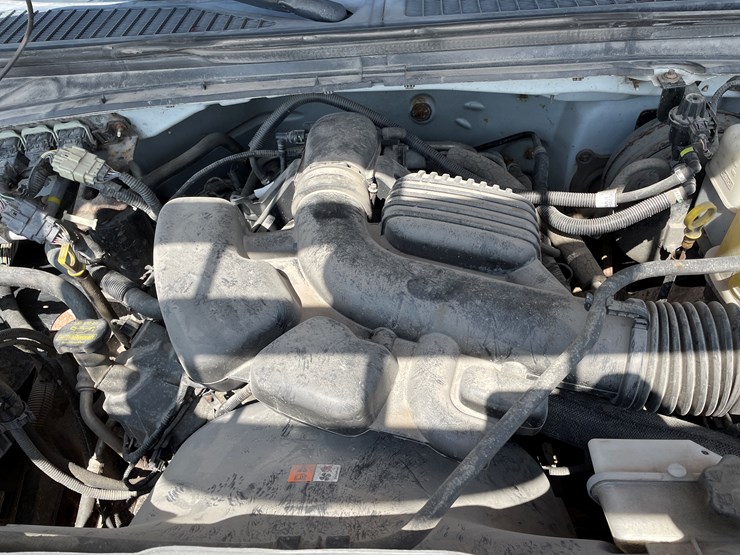 2010-ford-f250-xl-image-28