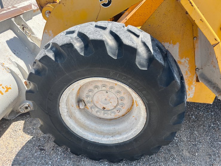 1990-deere-544e-image-14
