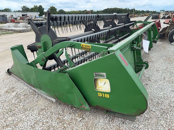 2025-john-deere-918-image-3