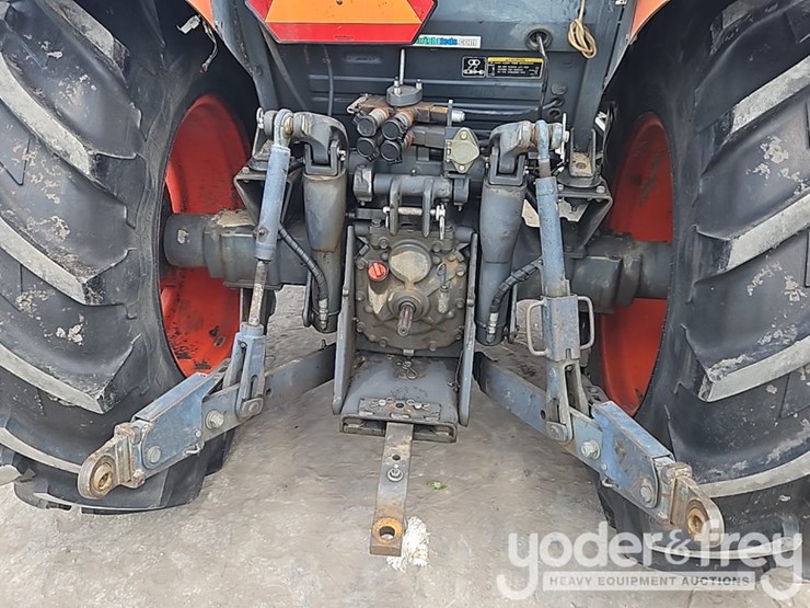2013-kubota-m9960d-image-10