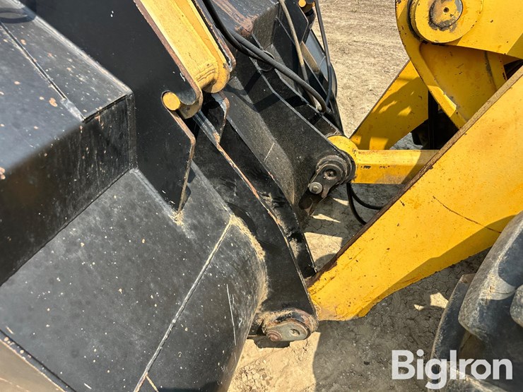 deere-544e-image-12