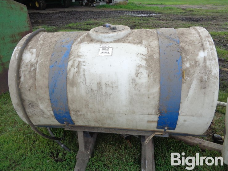 300-gallon-saddle-tanks-w/mounting-brackets-image-15