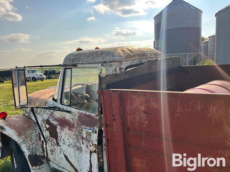 1965-international-grain-truck-image-20