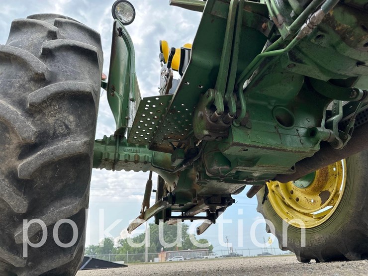 john-deere-830-image-13