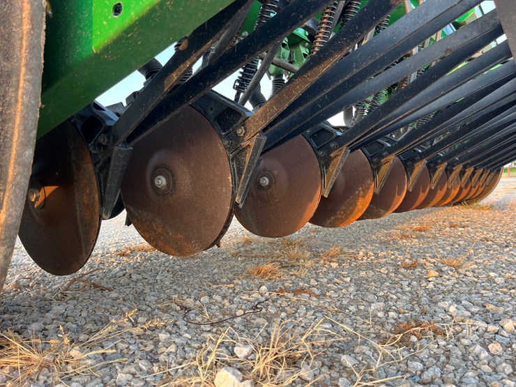 2015-john-deere-bd1113-image-5