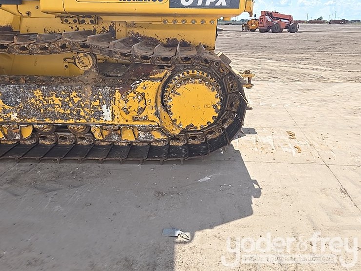 2021-komatsu-d61px-24-image-16