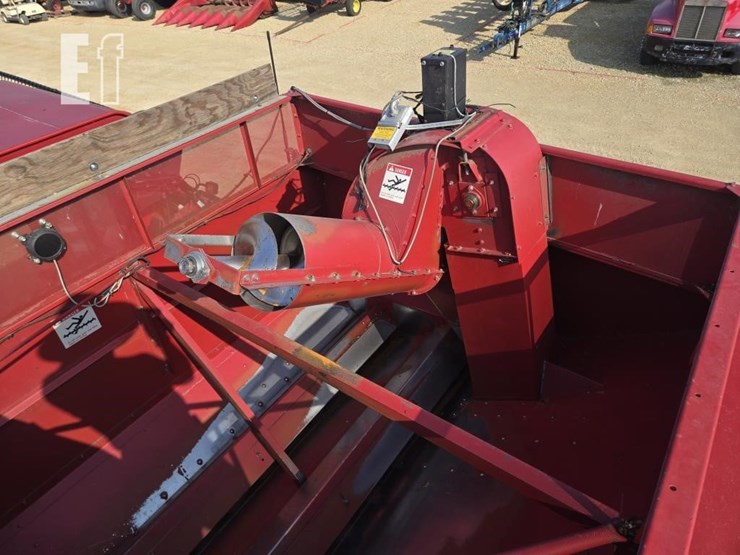 1992-case-ih-1660-image-29