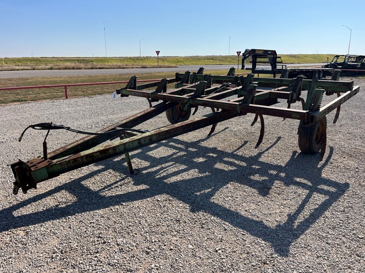 john-deere-1610-image-1