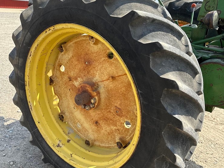 john-deere-630-image-7