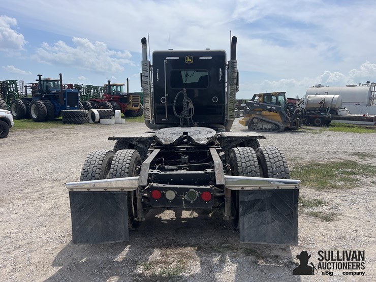 2011-kenworth-t800-image-6