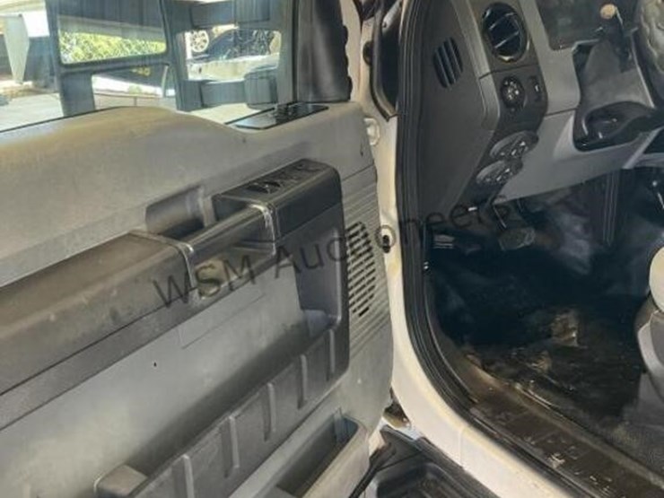 2016-ford-f350-image-24