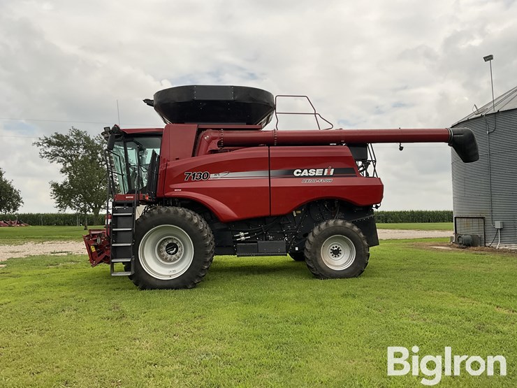 2013-case-ih-7130-image-8