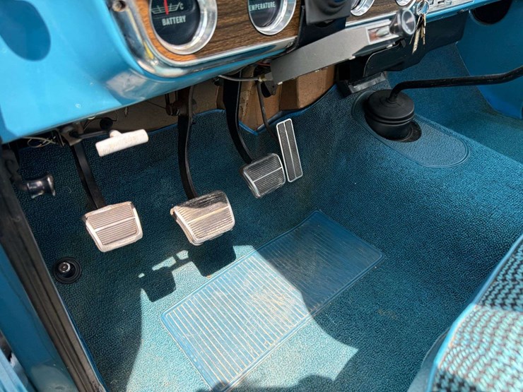 1972-chevrolet-c20-image-22