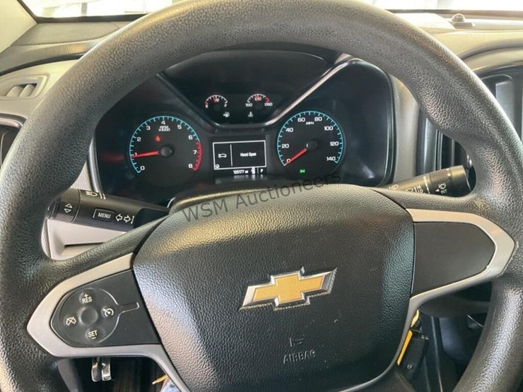 2015-chevrolet-colorado-image-17