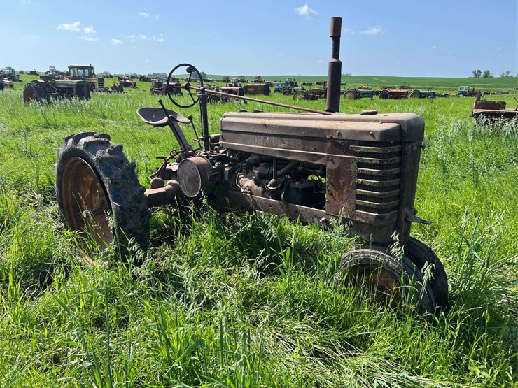 john-deere-h-image-7