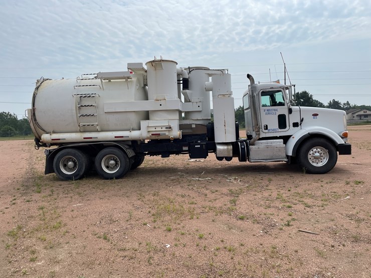 2011-peterbilt-365-image-5