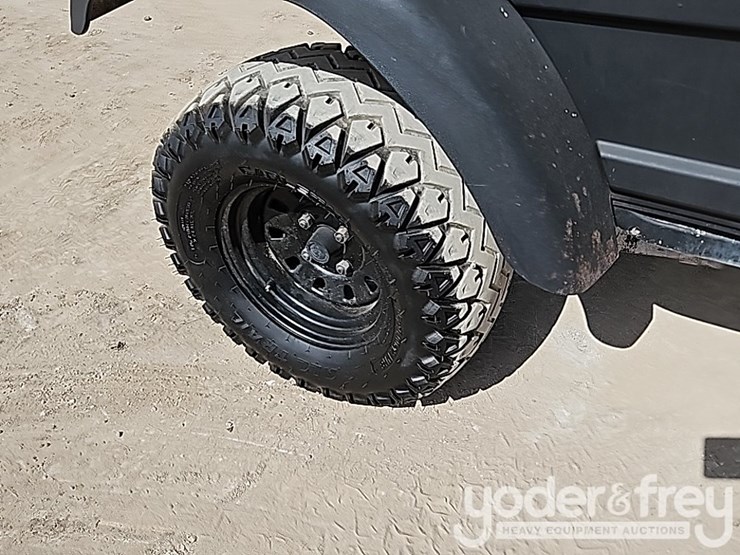 2019-club-car-carryall-1700-image-15