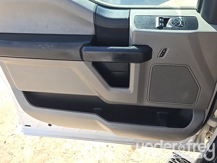2019-ford-f550-xl-image-87