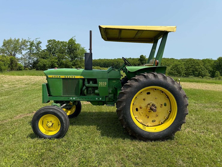 1972-john-deere-3020-image-2