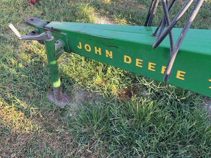 john-deere-7000-image-7