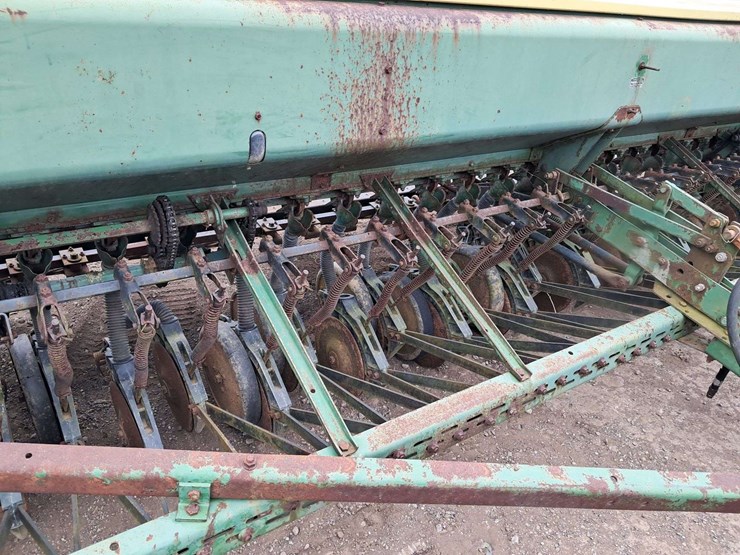 john-deere-8300-image-13