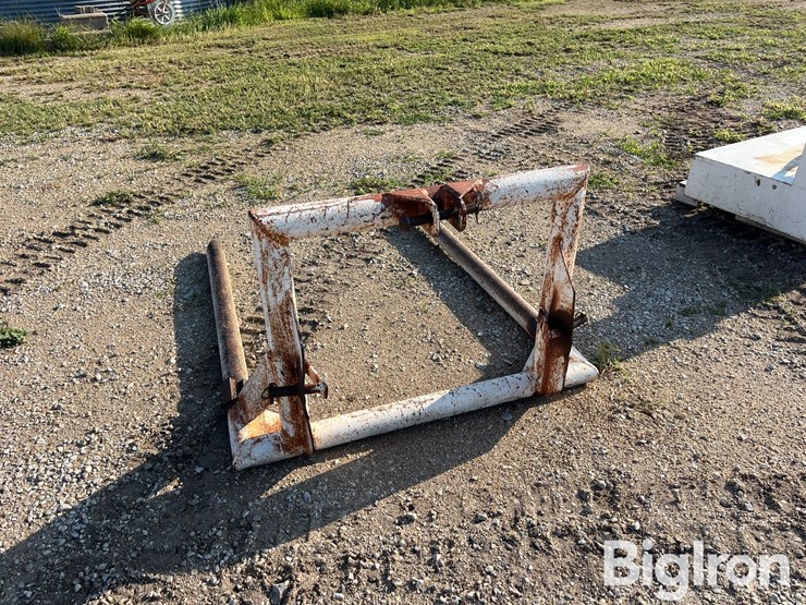 3-pt-bale-carrier-image-7