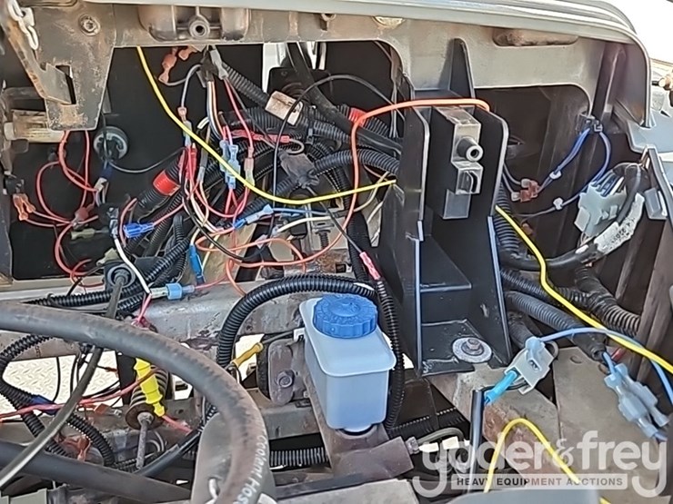 2019-club-car-carryall-1700-image-33