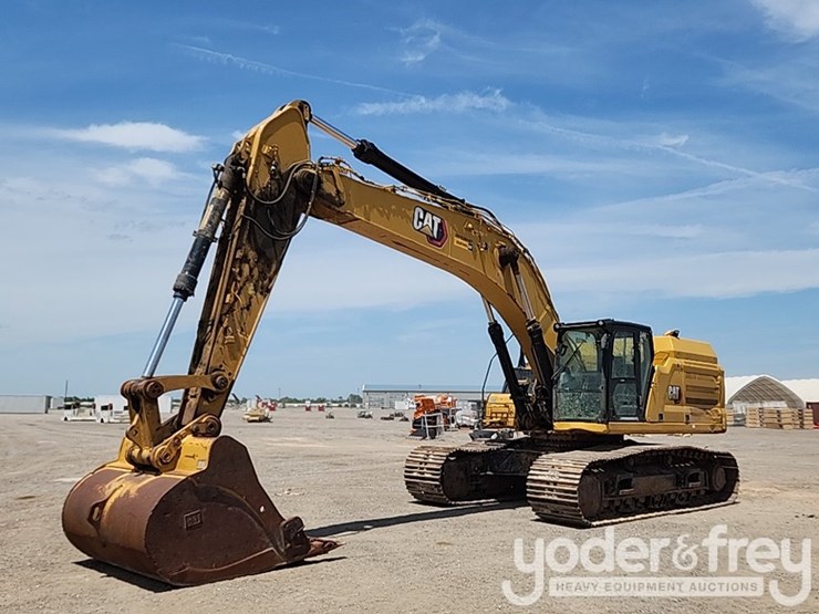 2021-caterpillar-349-image-1