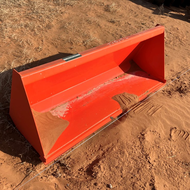 #T15153 • Kubota Bucket