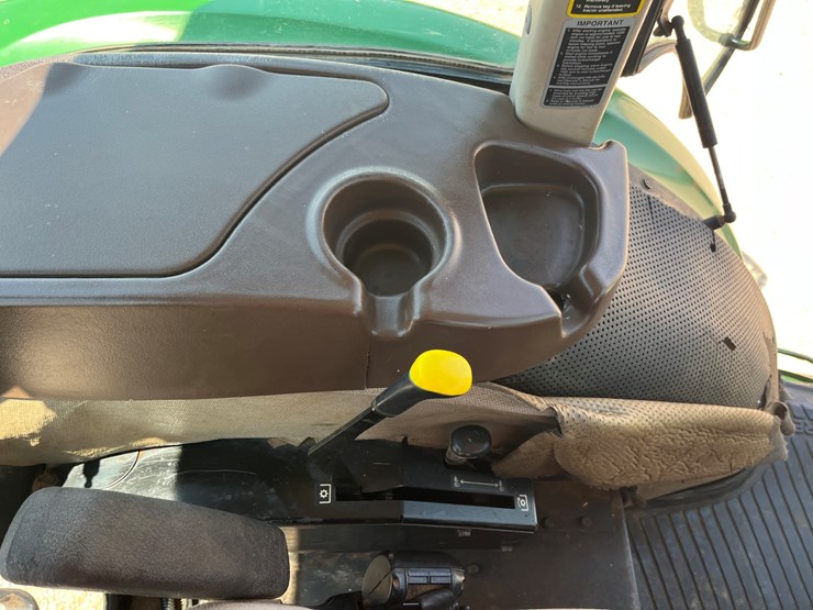 2010-john-deere-5093e-image-16