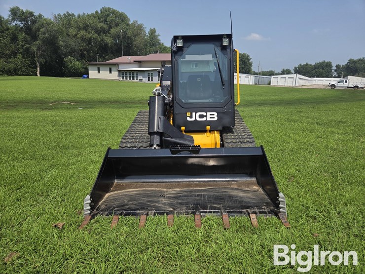 2020-jcb-270-image-2