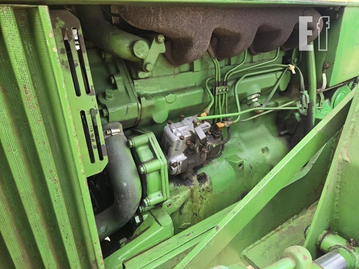 john-deere-2640-image-16