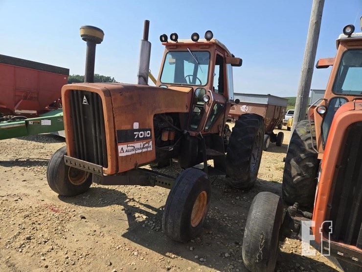 allis-chalmers-7010-image-1