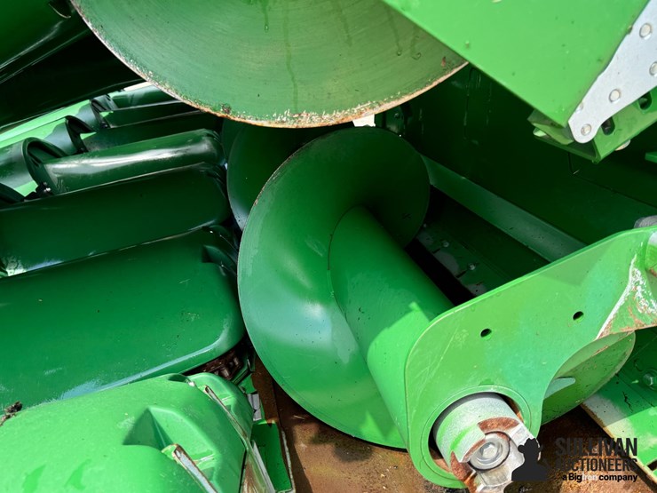 2023-john-deere-c12f-image-18