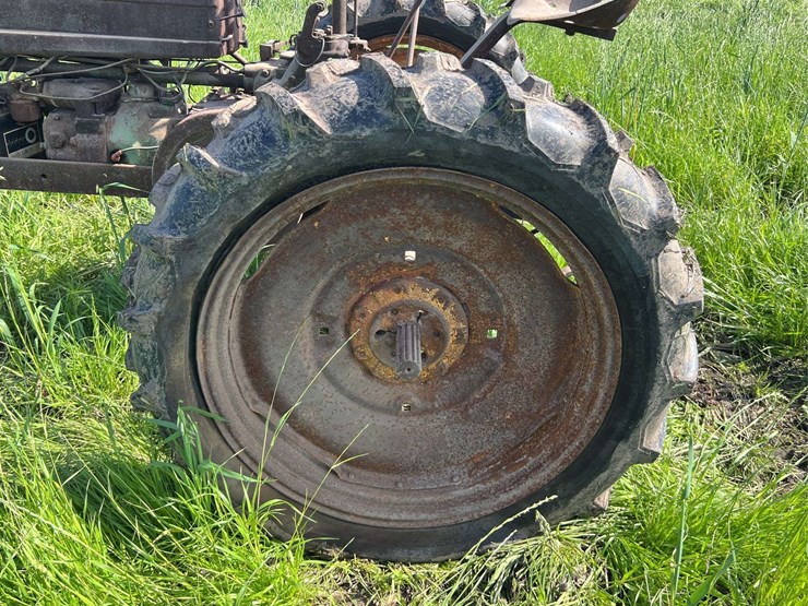 john-deere-h-image-50