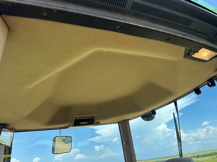 john-deere-8120-image-22
