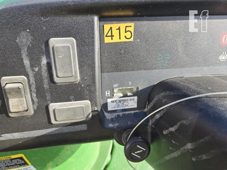 2014-john-deere-gator-th-image-11