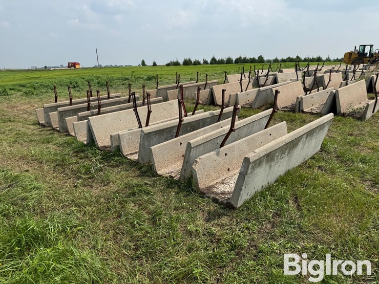 concrete-feed-bunks-image-3