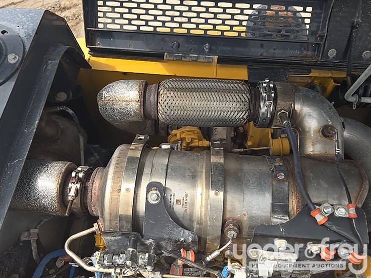 2022-deere-130g-image-74