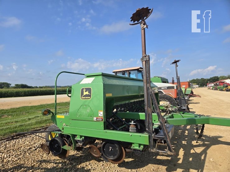 john-deere-1560-image-7