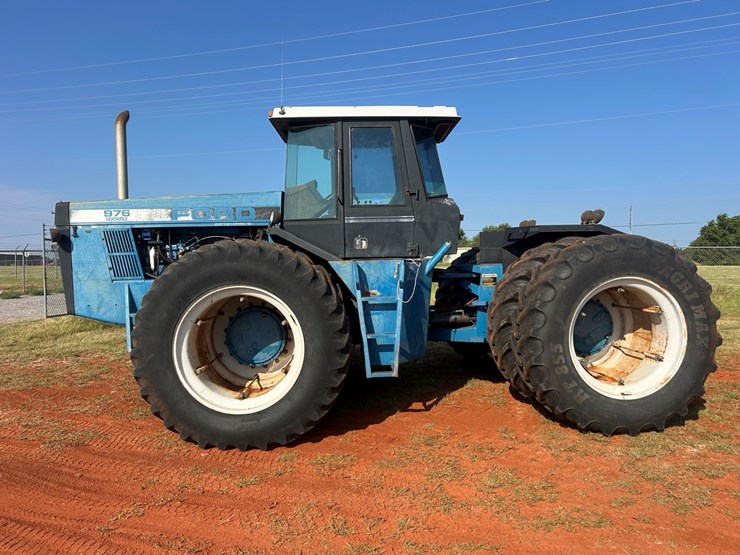 1991-versatile-976-image-2