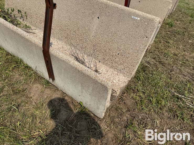 concrete-feed-bunks-image-10