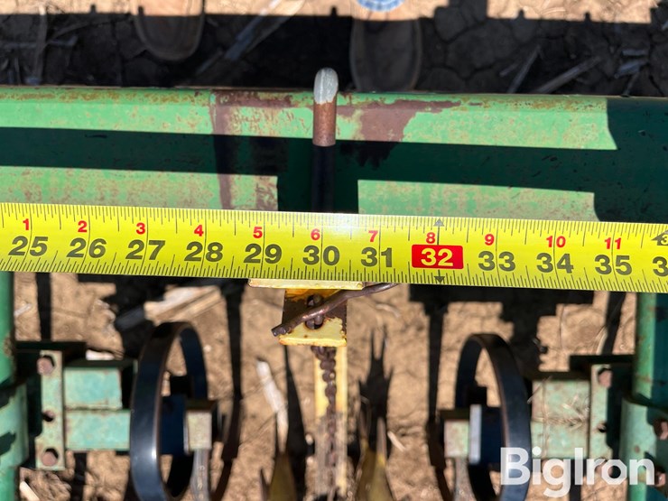 john-deere-cultivator-image-14