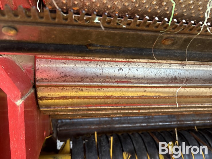 2014-new-holland-roll-belt-560-image-20