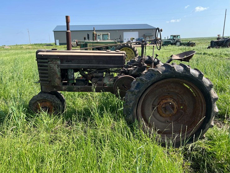 john-deere-h-image-2