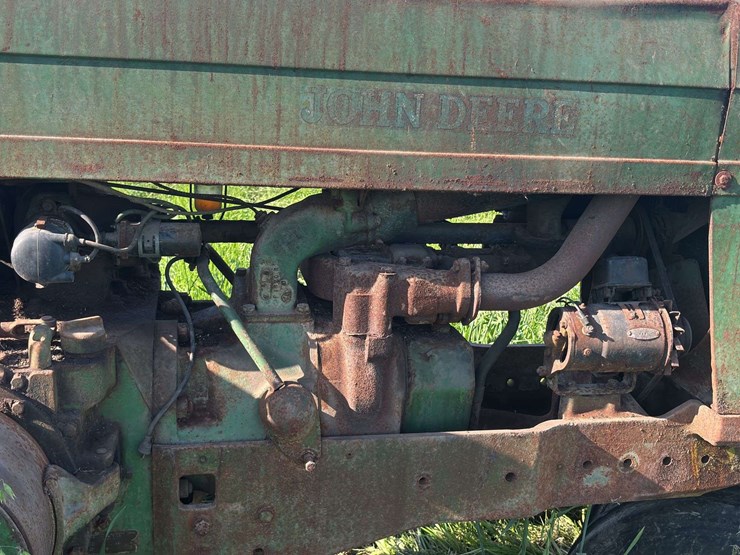 john-deere-70-image-15