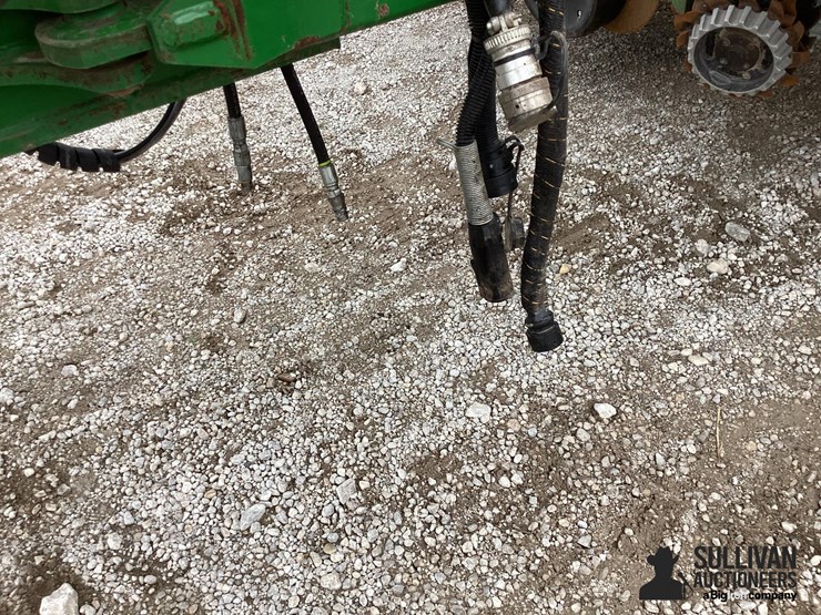 2009-john-deere-1770nt-image-9