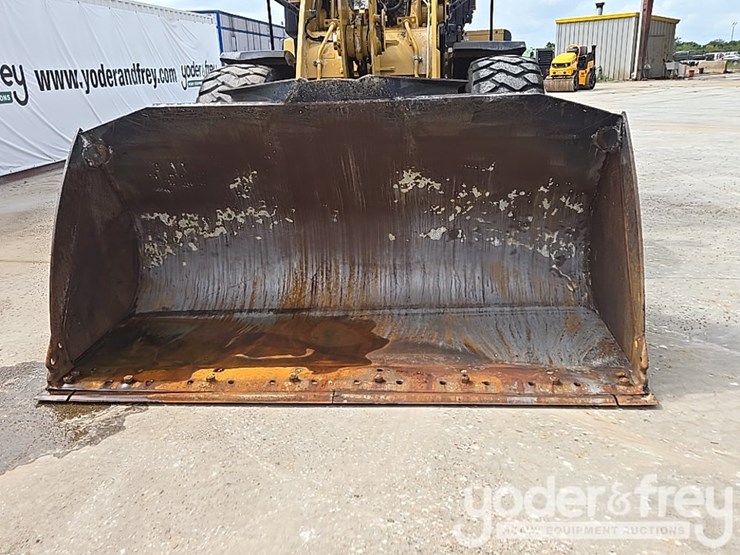 2018-caterpillar-926m-image-14