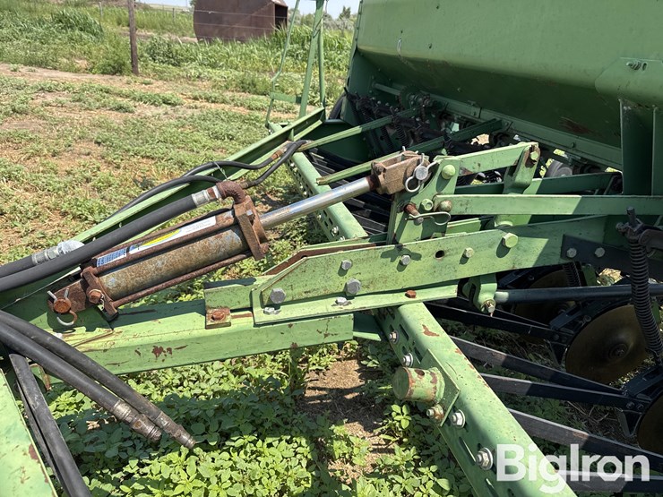 john-deere-8300-image-13